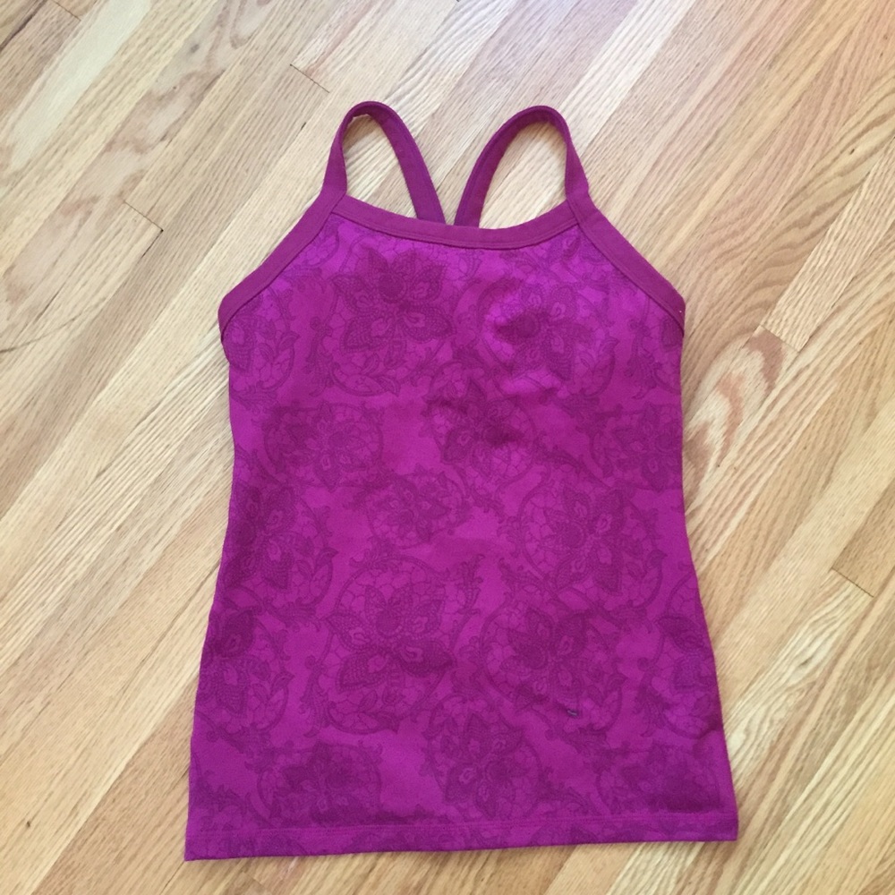 Lululemon tank 6